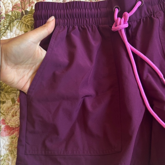 Lou & Grey Women's Athletic Shorts in Navy, Pink, Black, and Burgundy - Picture 7 of 8